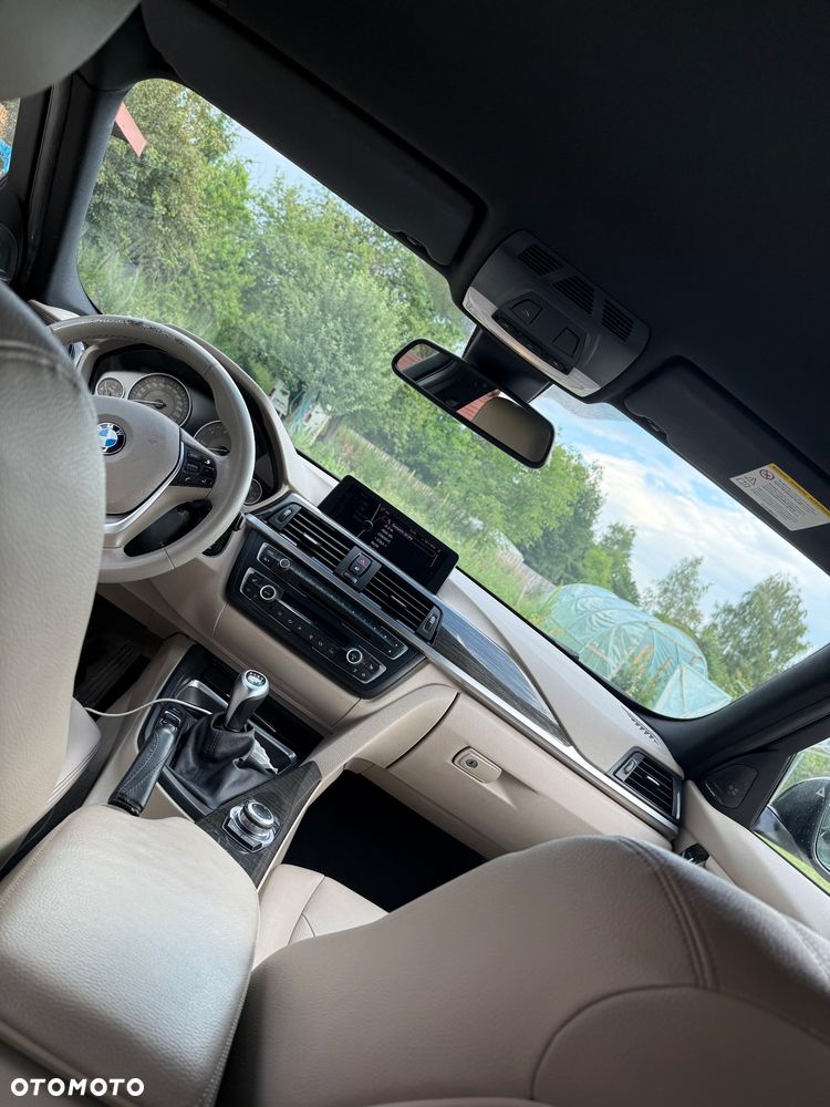 BMW Seria 3 320d - 10