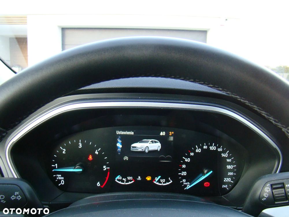 Ford Focus 2.0 TDCi Titanium ASS - 28