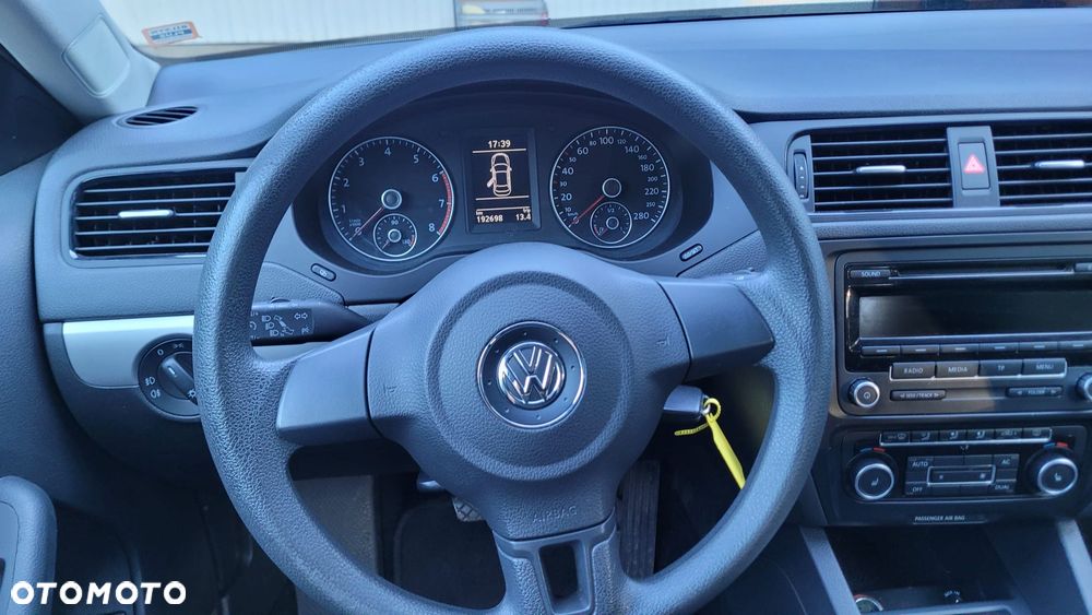 Volkswagen Jetta 1.2 TSI BlueMotion Technology Comfortline - 34