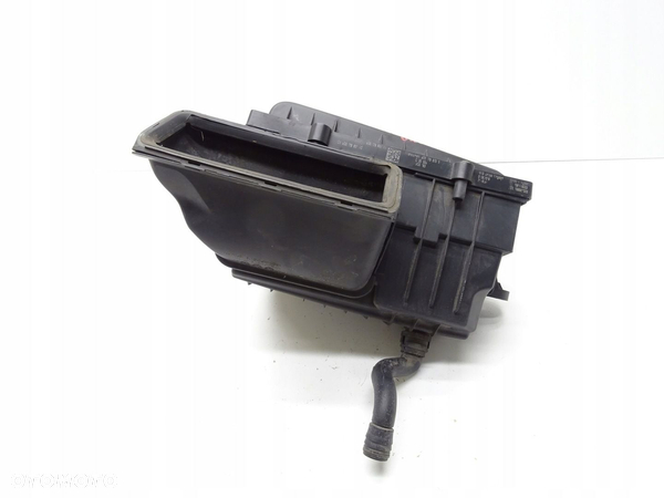 OBUDOWA FILTRA POWIETRZA 5Q0129601AC GOLF VII OCTAVIA III A3 8V PASSAT B8