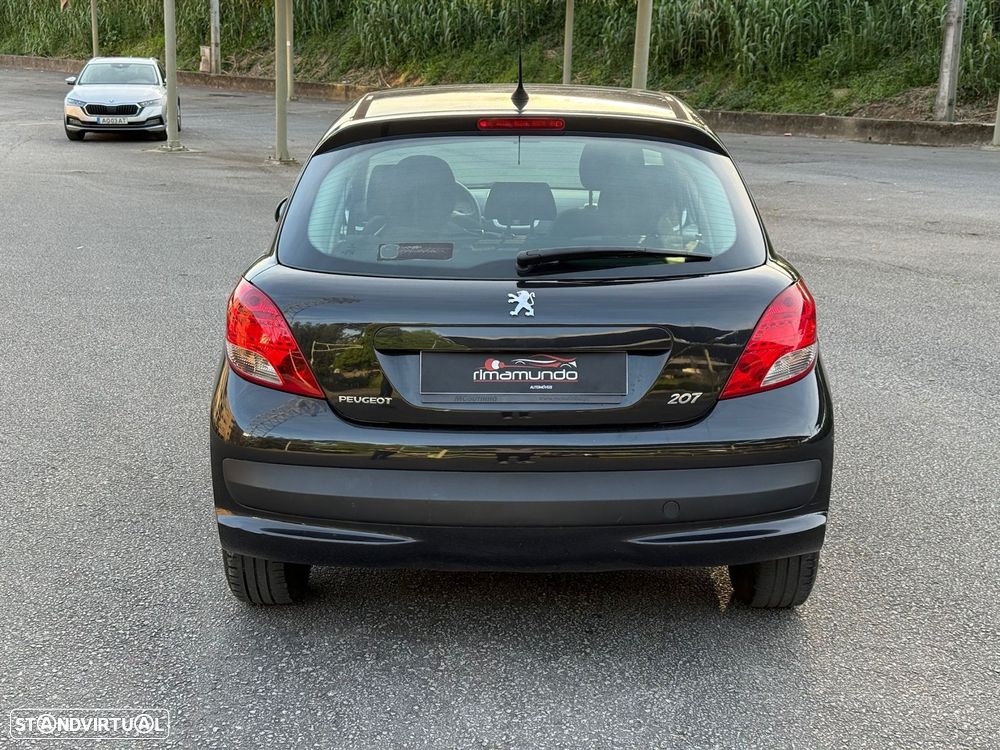 Peugeot 207 - 6