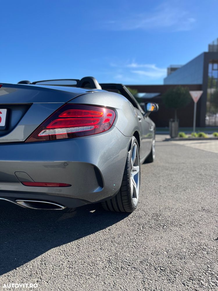 Mercedes-Benz SLC 180 9G-TRONIC - 10