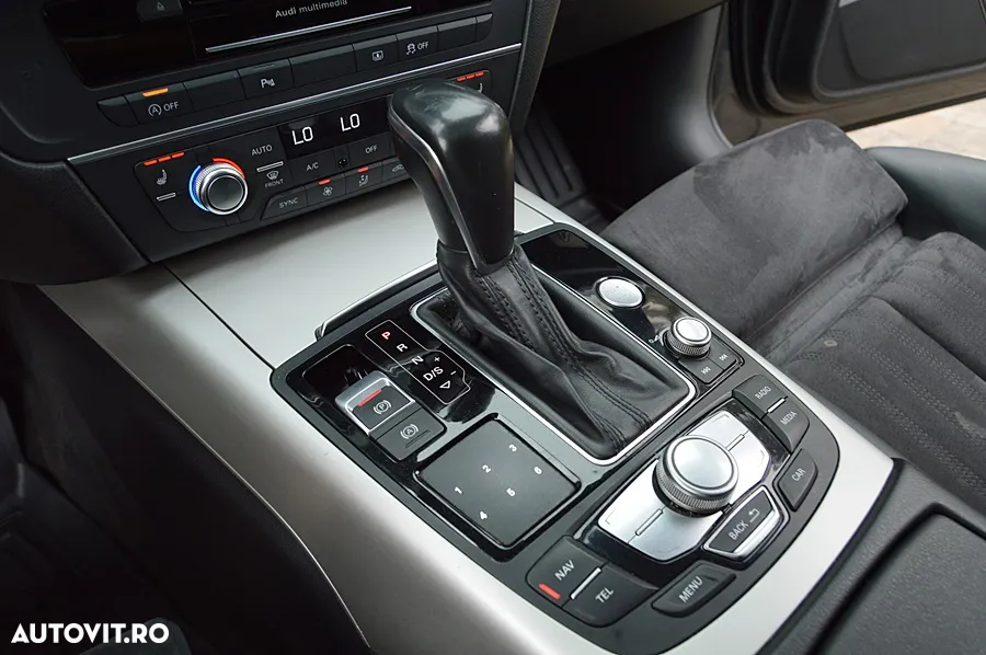 Audi A6 3.0 TDI quattro S tronic - 33
