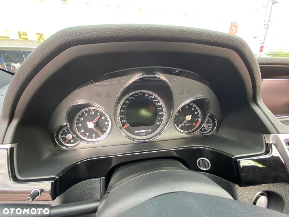 Mercedes-Benz Klasa E 63 AMG AMG Speedshift 7G-MCT - 12