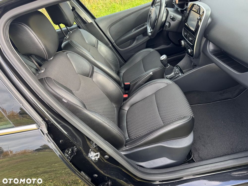 Renault Clio - 28