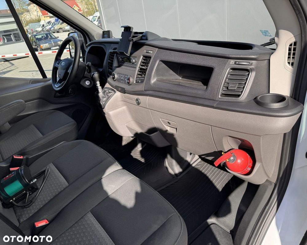 Ford transit - 17