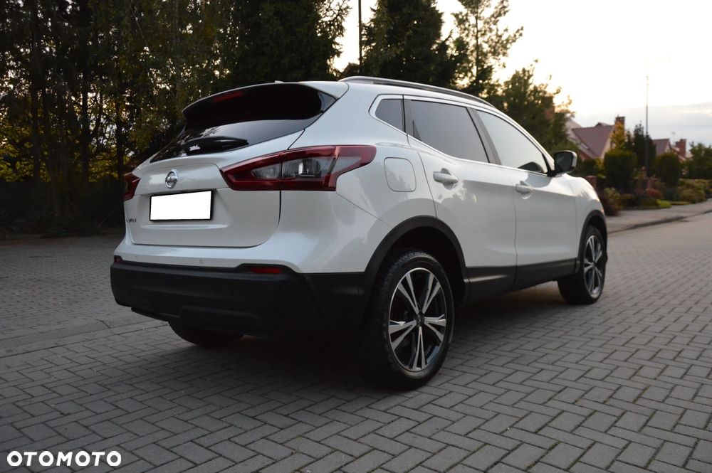 Nissan Qashqai 1.3 DIG-T TEKNA - 12