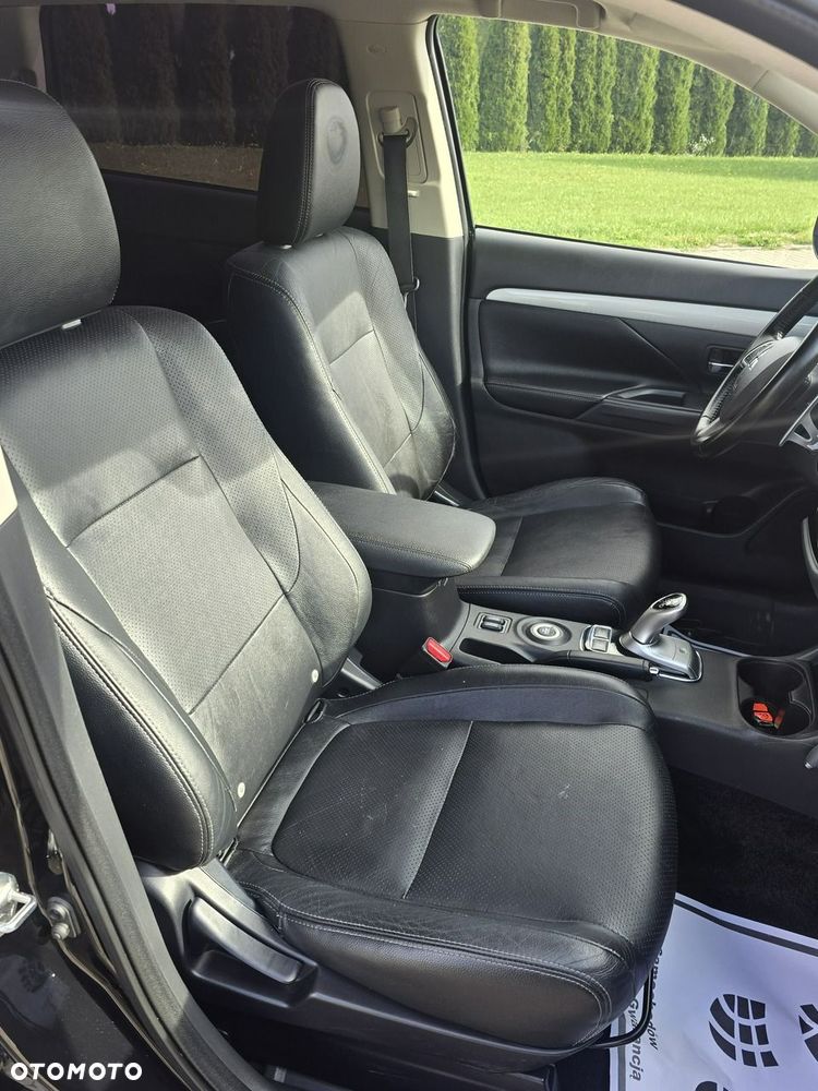 Mitsubishi Outlander - 28