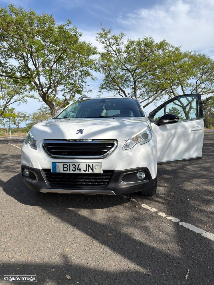 Peugeot 2008 1.2 PureTech Allure - 6
