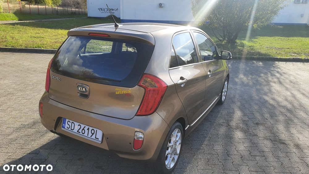 Kia Picanto 1.0 Fifa World Cup Edition - 2