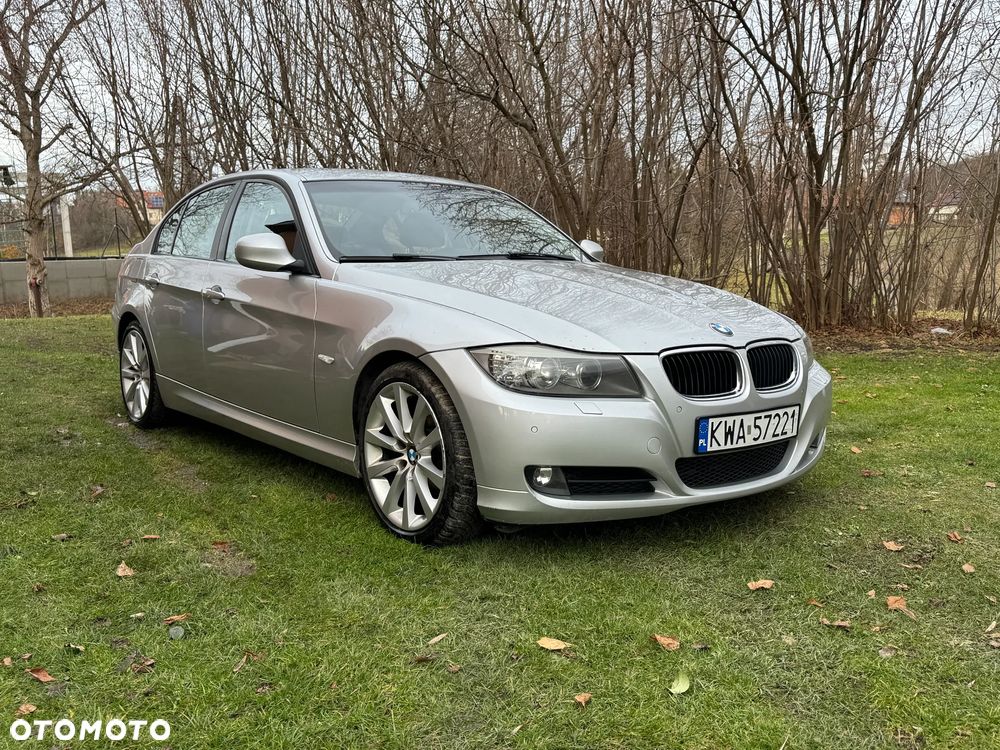 BMW Seria 3 320i Edition Exclusive - 1