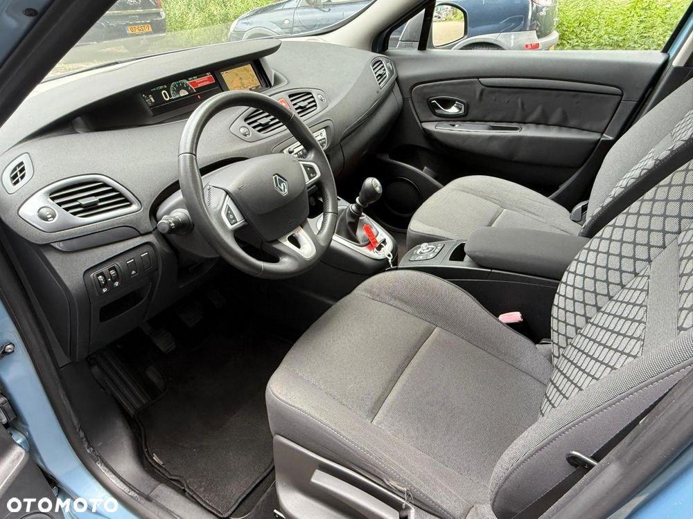 Renault Scenic 1.6 16V 110 Dynamique - 4