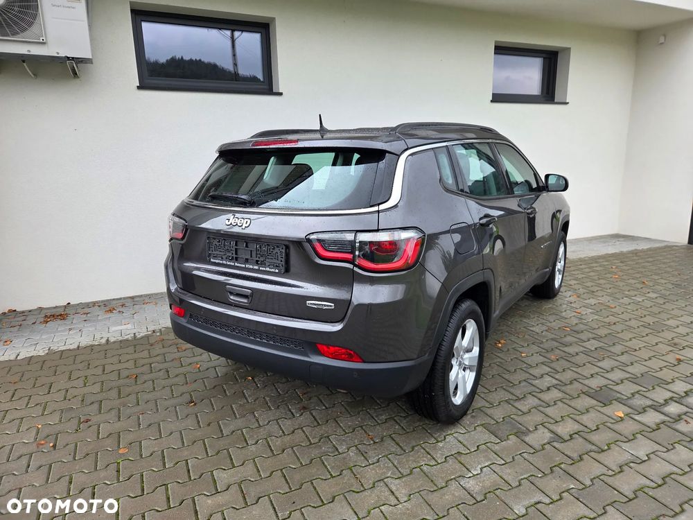 Jeep Compass - 4