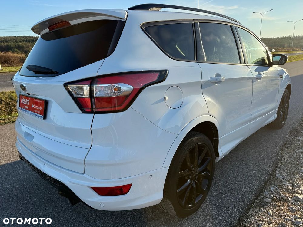 Ford Kuga 2.0 TDCi 4x4 ST-Line - 6