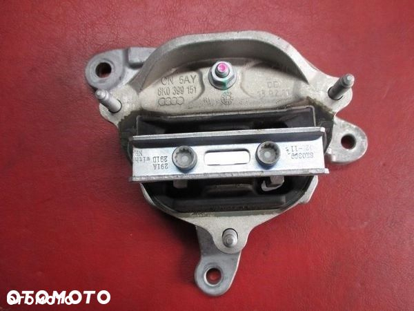 AUDI A4 B8 Q5 8R PODUSZKA ŁAPA SKRZYNI 8K0399151