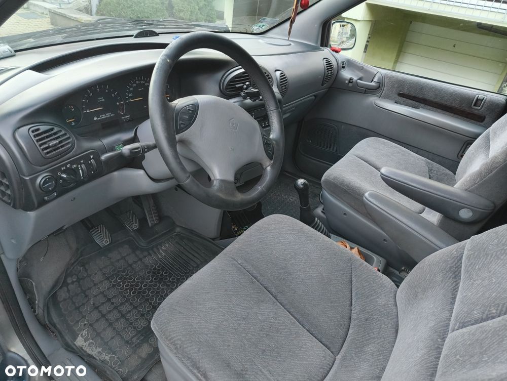 Chrysler Grand Voyager - 6