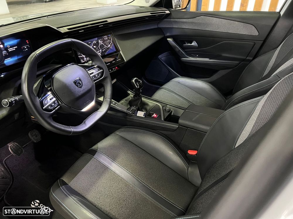 Peugeot 308 1.2 PureTech Allure Pack - 18