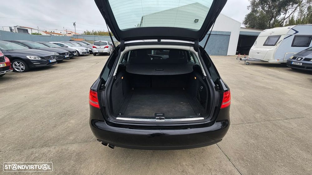 Audi A4 Avant 2.0 TDI DPF S line Sport Pack - 33