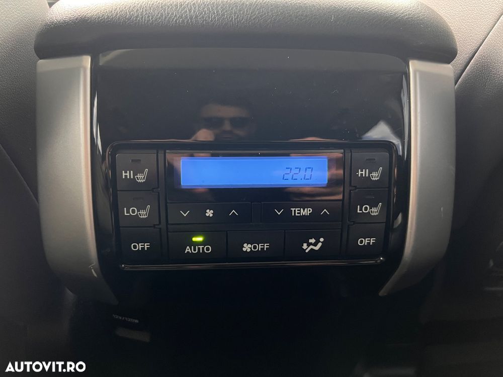 Toyota Land Cruiser 2.8l Turbo D-4D A/T AVS 5 locuri Luxury - 15