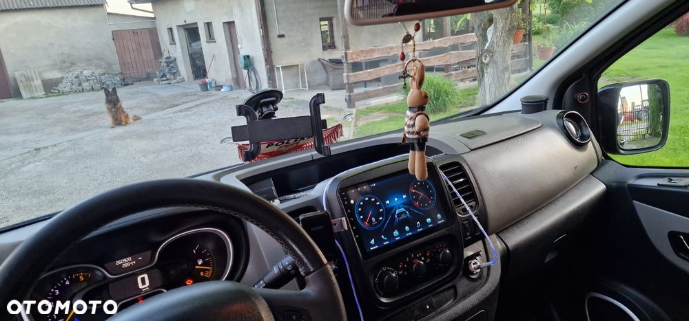 Renault Trafic - 15