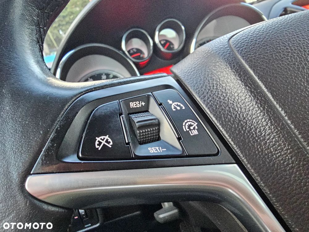 Opel Astra 1.6 CDTI Cosmo - 21