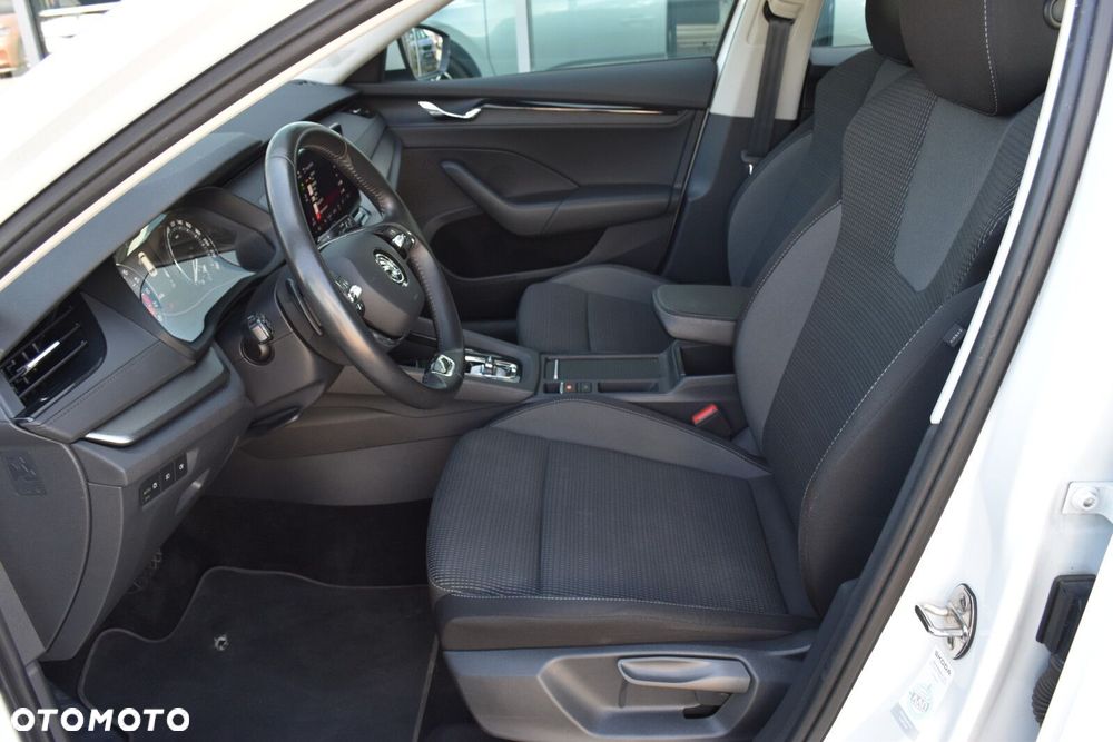 Skoda Octavia 2.0 TDI 4x4 Ambition DSG - 26