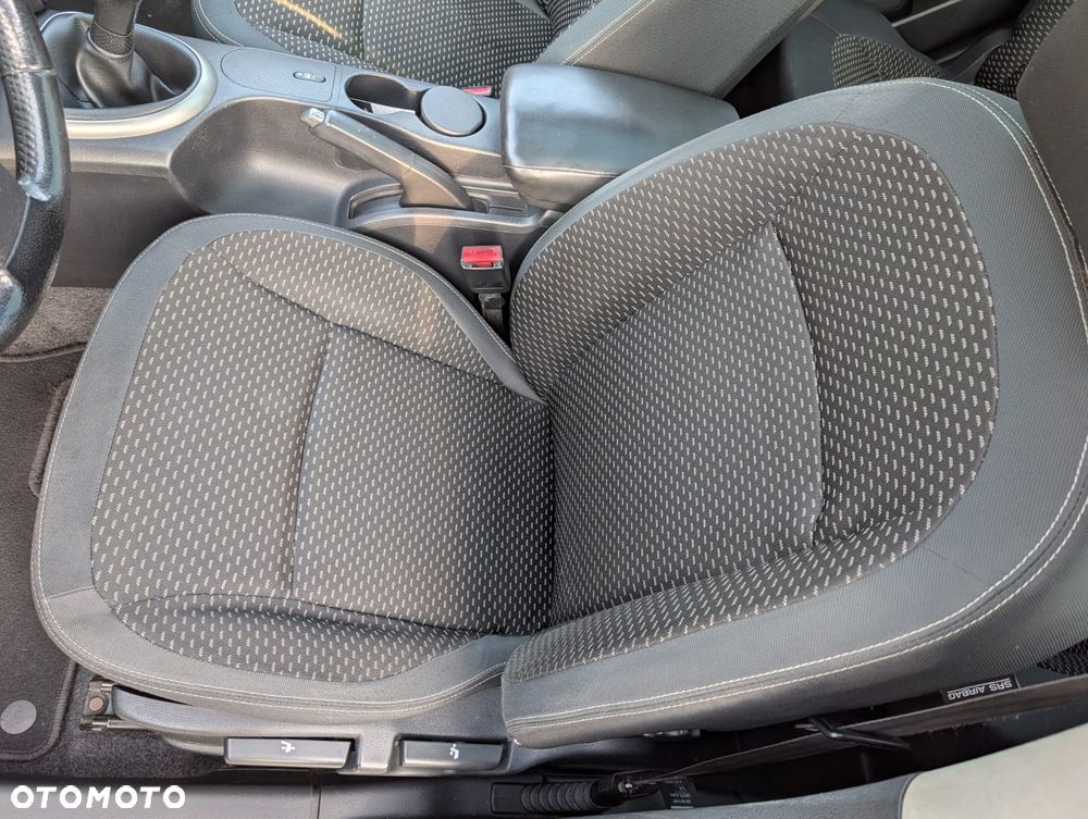 Nissan Qashqai+2 1.6 Acenta - 15