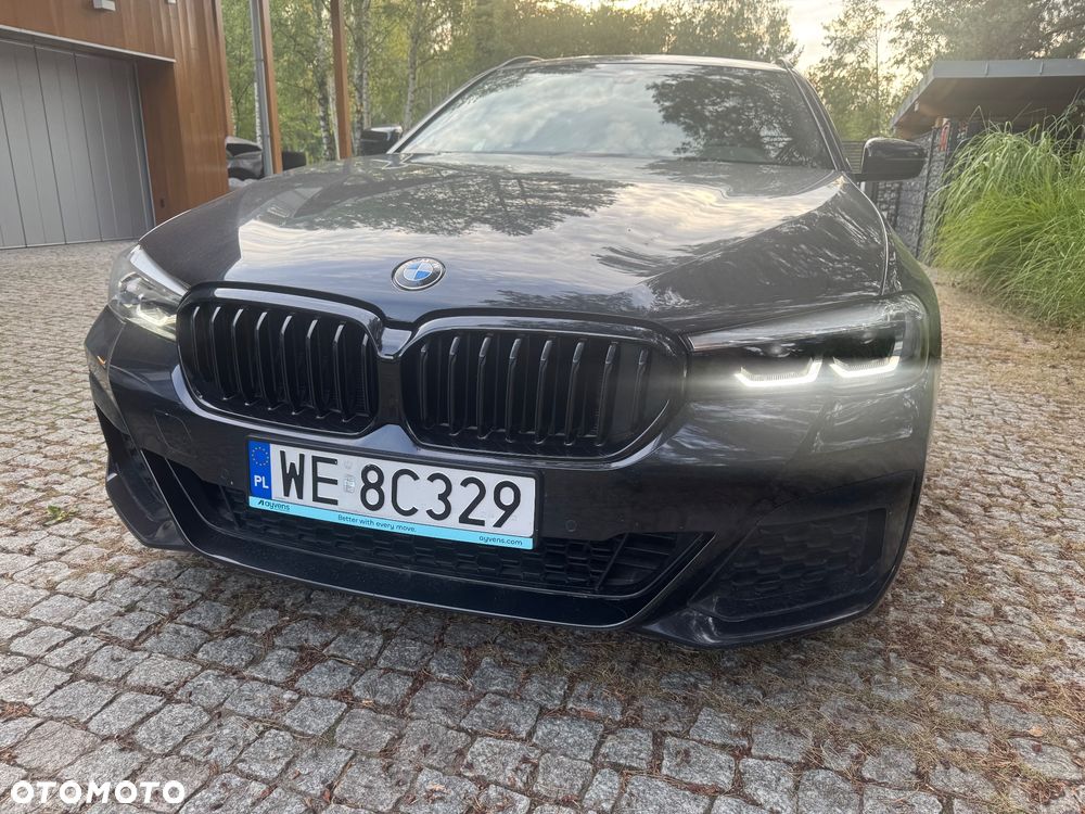BMW Seria 5 540i xDrive mHEV M Sport sport - 3