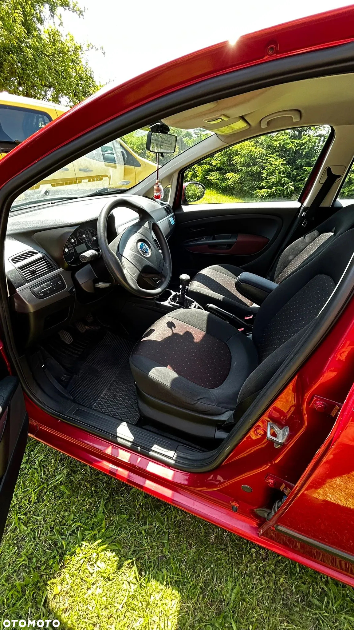 Fiat Grande Punto 1.4 8V Emotion - 8