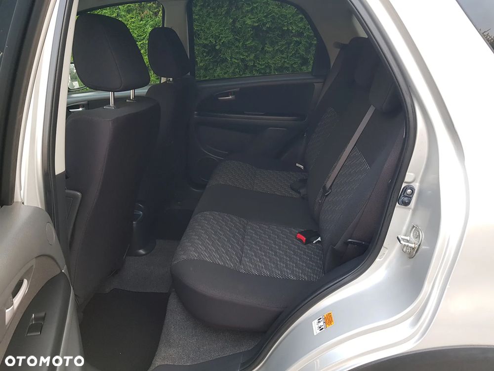 Suzuki SX4 - 12