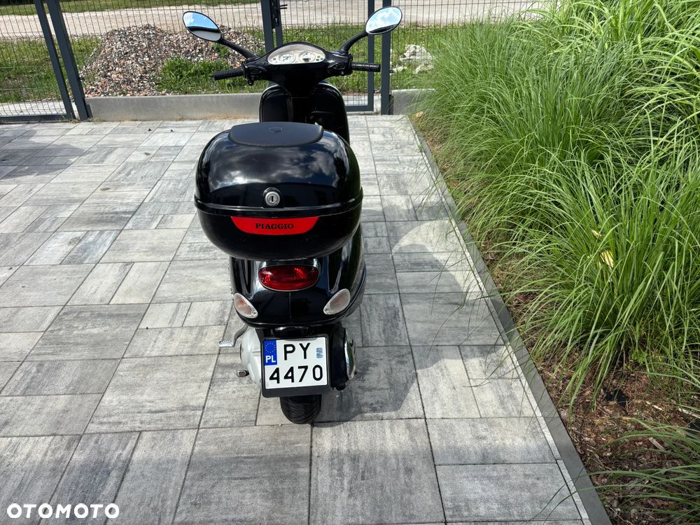 Piaggio Vespa - 8