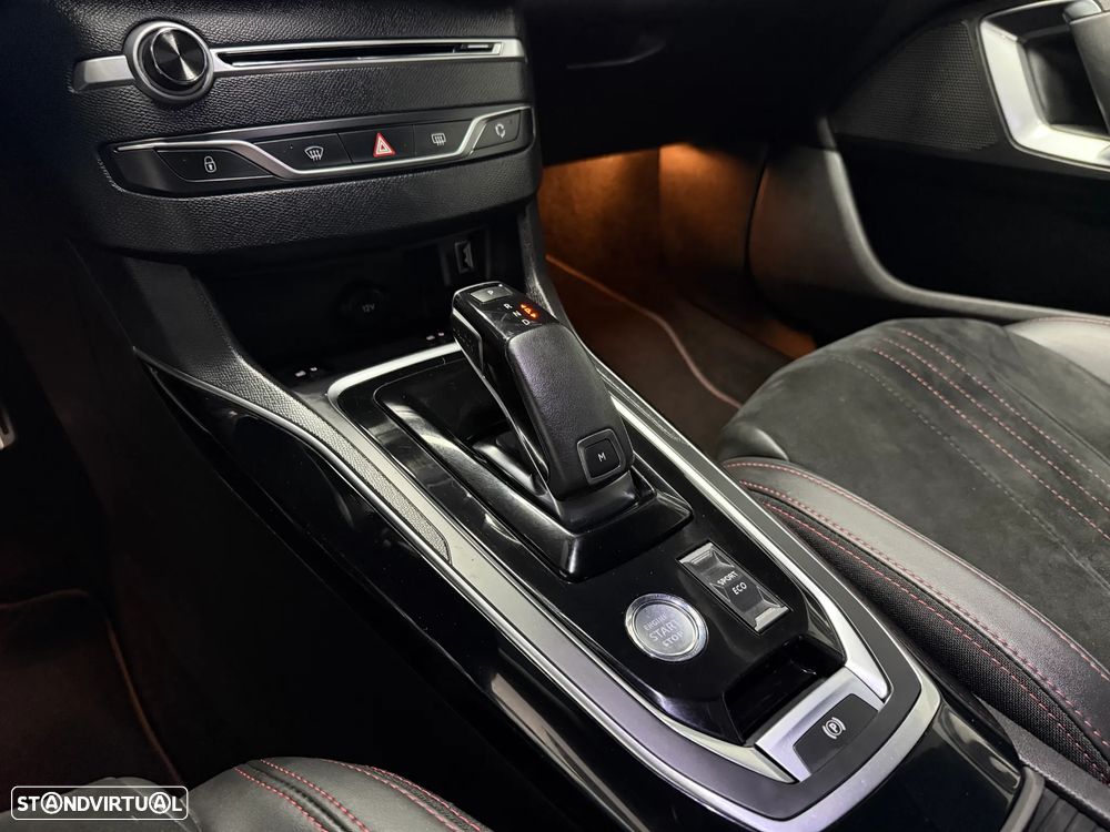 Peugeot 308 BlueHDi FAP 130 EAT8 Stop & Start GT - 29