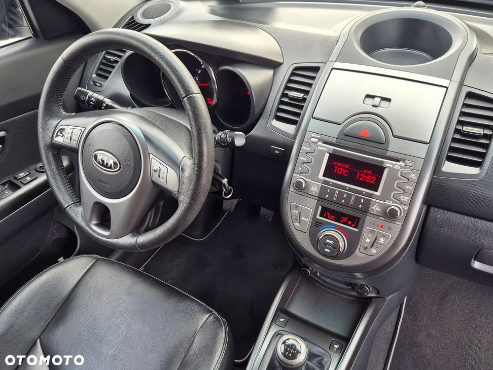 Kia Soul 1.6 CVVT Black Collection - 23