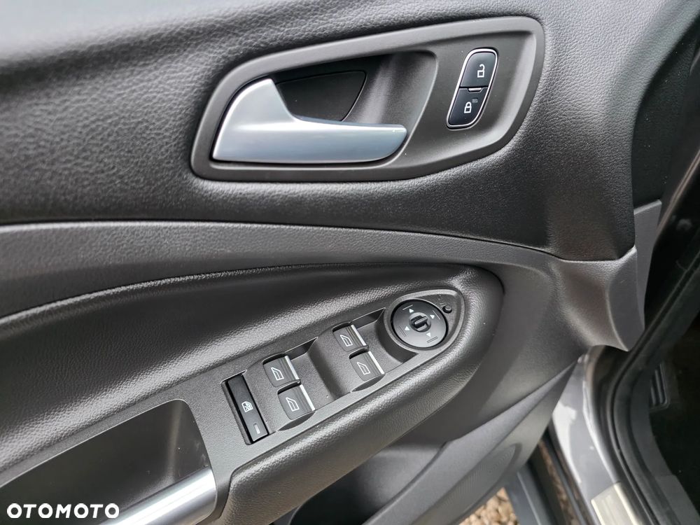 Ford Kuga 2.0 TDCi FWD ST-Line - 18