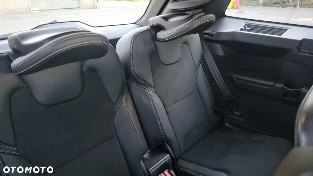 Volvo XC 90 - 14