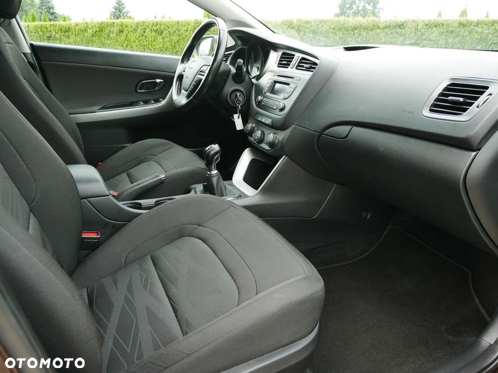 Kia Ceed - 22