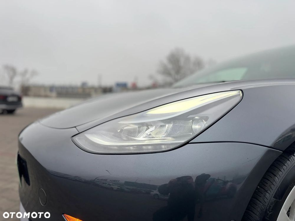 Tesla Model 3 RWD - 36