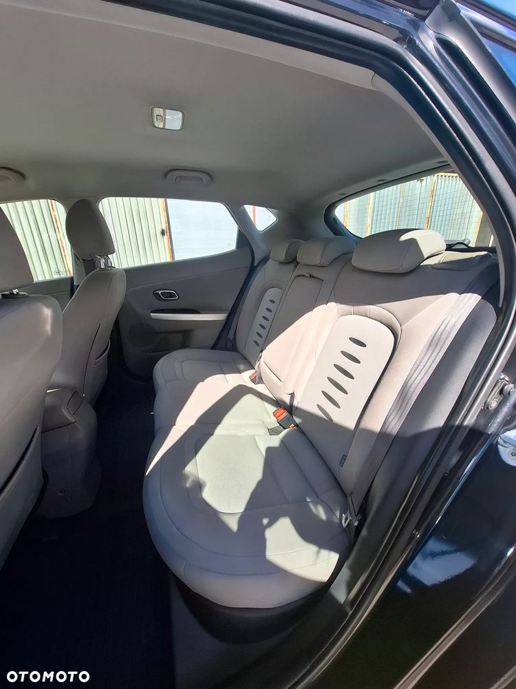 Kia Ceed 1.6 GDI L - 9