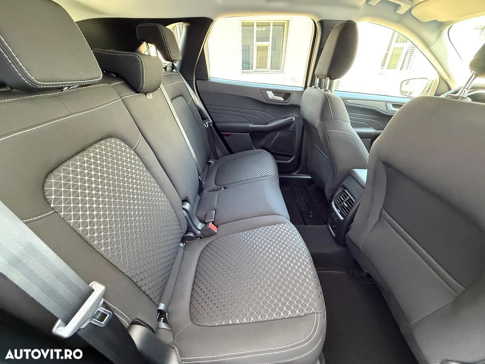 Ford Kuga 1.5 EcoBoost A8 FWD Titanium - 15