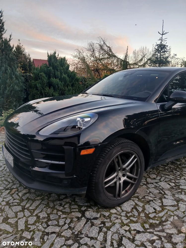 Porsche Macan Standard - 1