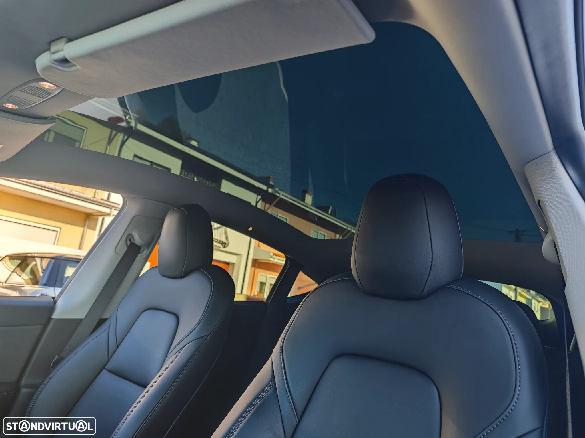 Tesla Model Y Long Range Dual Motor AWD - 15