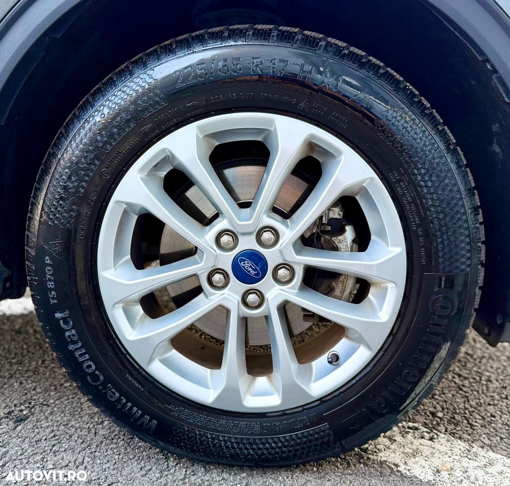 Ford Kuga 2.5 Duratec FHEV TITANIUM - 23