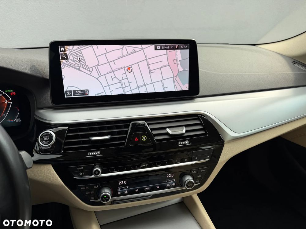 BMW Seria 5 520d mHEV - 18