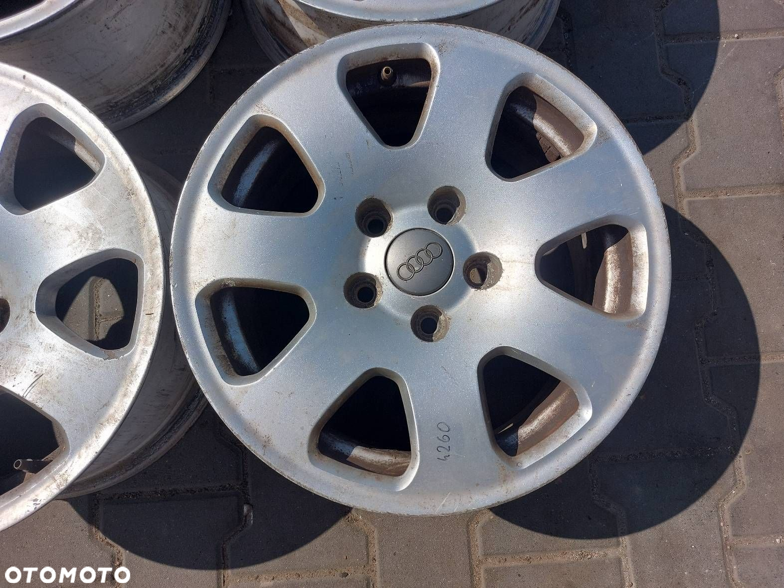 FELGA ALUMINIOWA 4 SZT 5X112 7JX15 ET39 FI57.1 VOLKSWAGEN 8E0601025 - 3