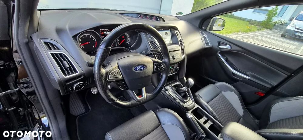 Ford Focus ST2 - 24