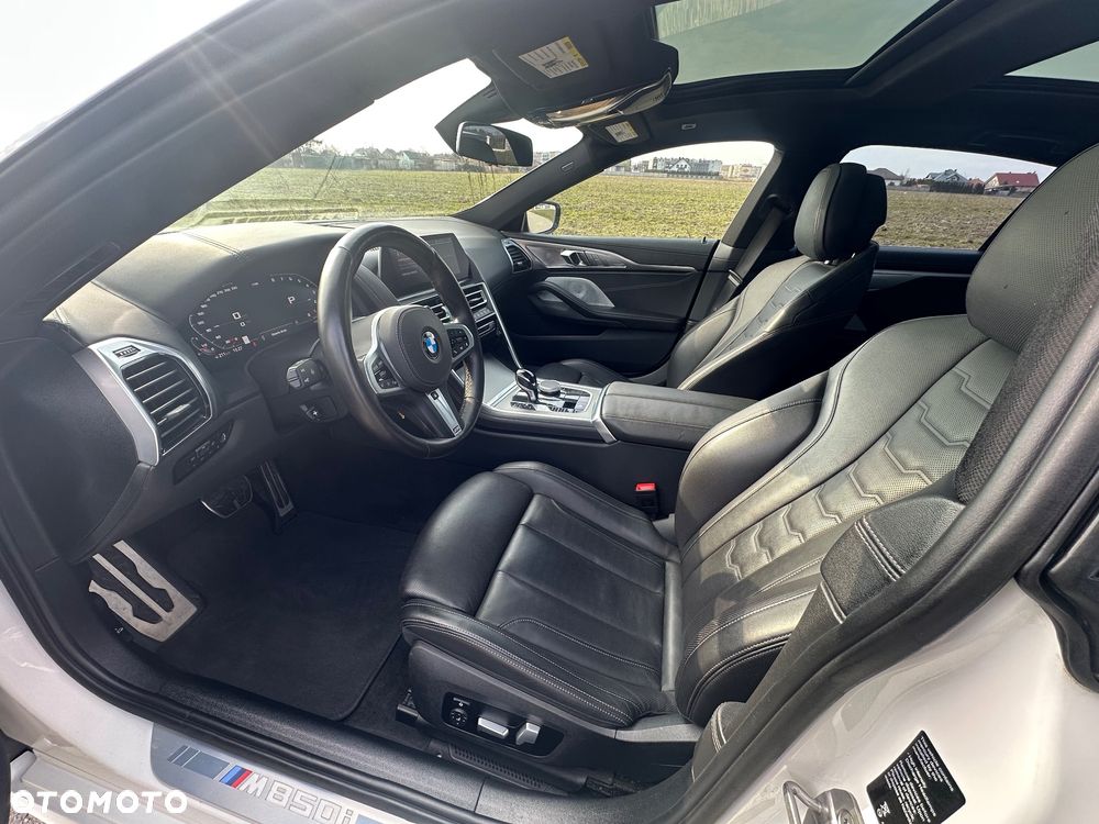 BMW Seria 8 M850i xDrive - 12