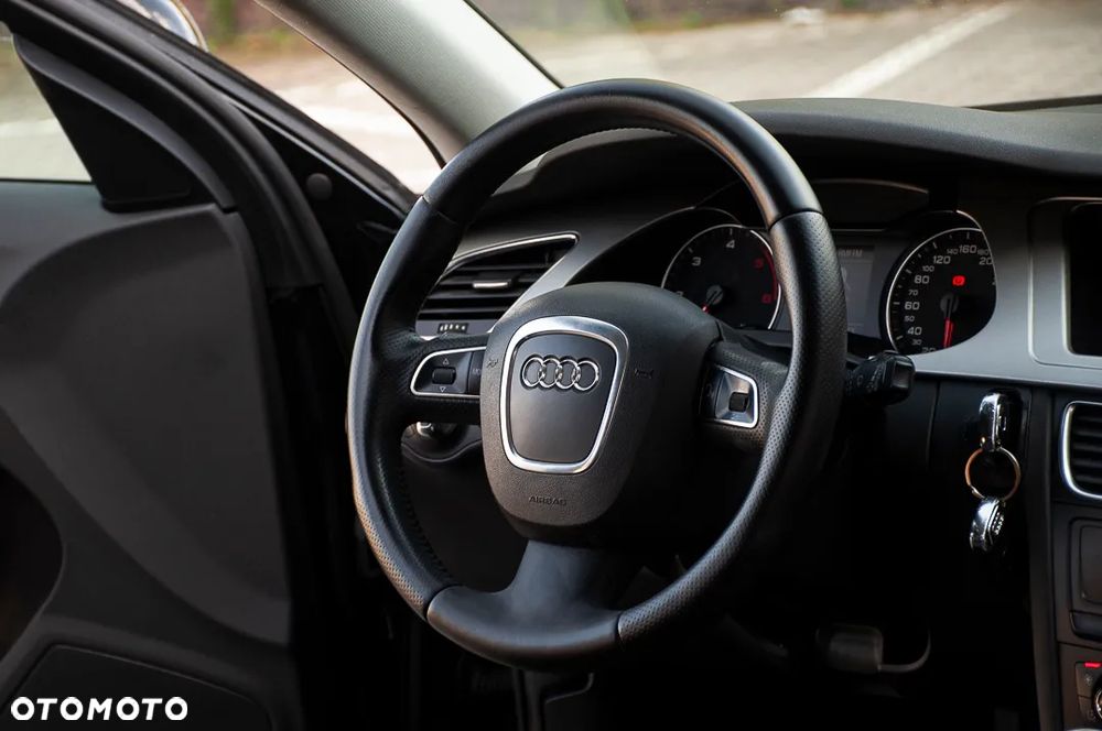 Audi A4 Avant 2.0 TDI - 22