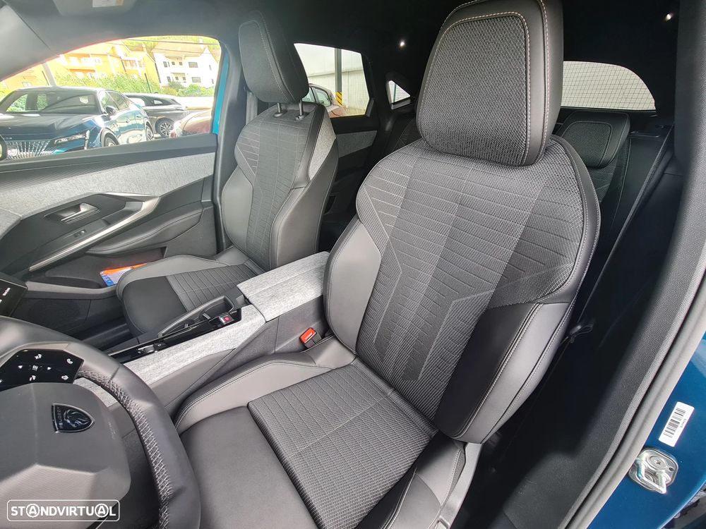 Peugeot 3008 1.2 Hybrid Allure e-DCS6 - 22