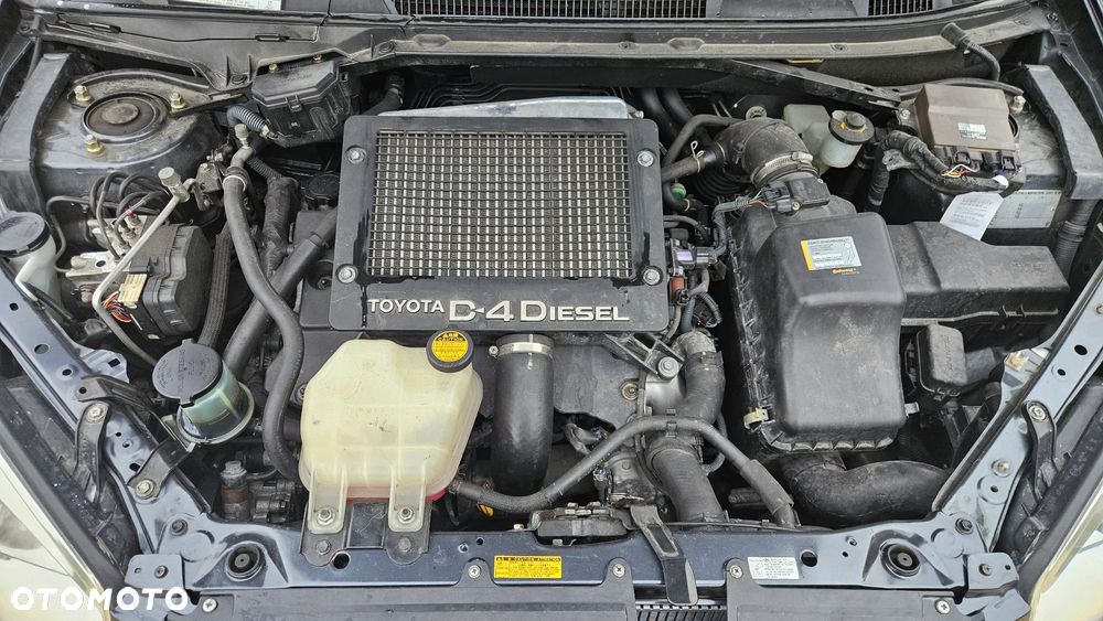 Toyota RAV4 D-4D 4x4 - 27