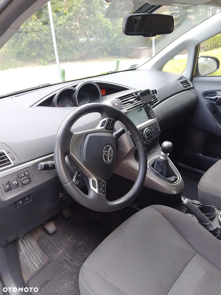 Toyota Verso 1.6 D-4D Active 7os EU6 - 5